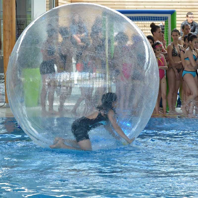 Jeux de sport extérieur balles de danse boule transparente randonnée  aquatique gonflable Bille - Chine Ballon d'eau gonflable et boule à bulles  d'eau gonflables prix