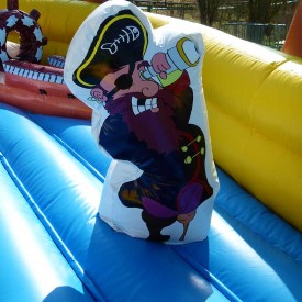 Jeu gonflable pour enfants : Mini parc pirate